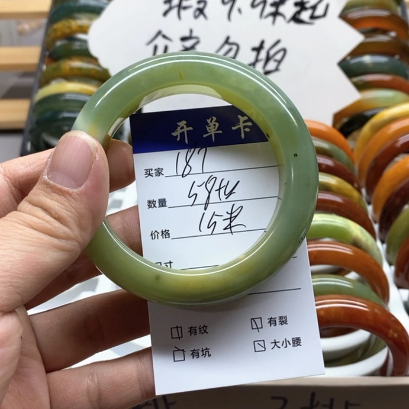 【闪购商品】蛇纹石玉手镯未镶嵌