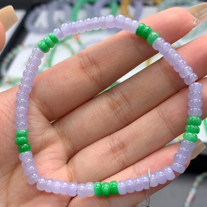 翡翠手镯未镶嵌翡翠