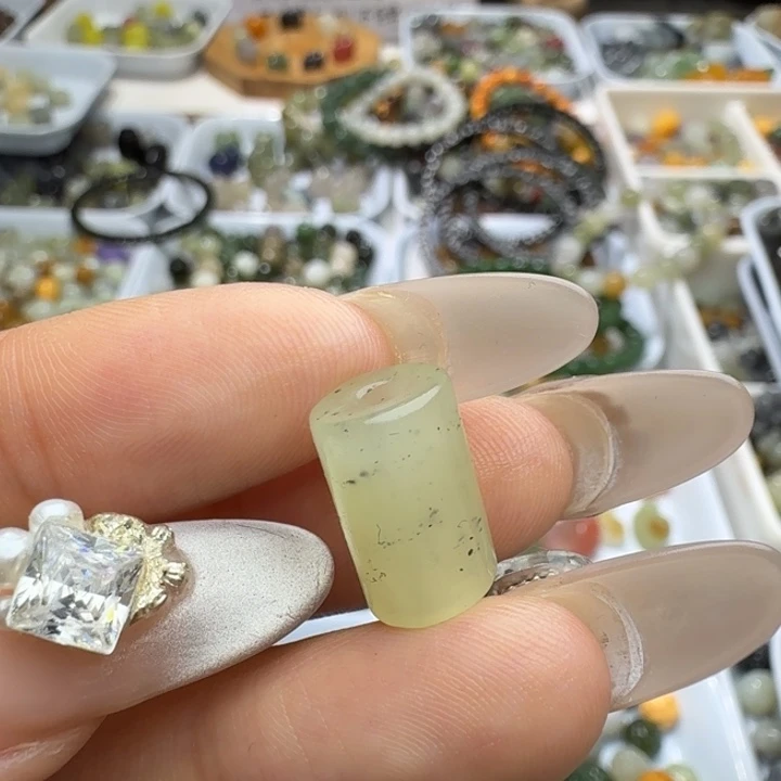 未镶嵌和田玉珠宝半成品