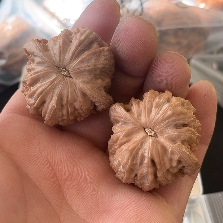 文玩核桃把件艾***曼磨盘