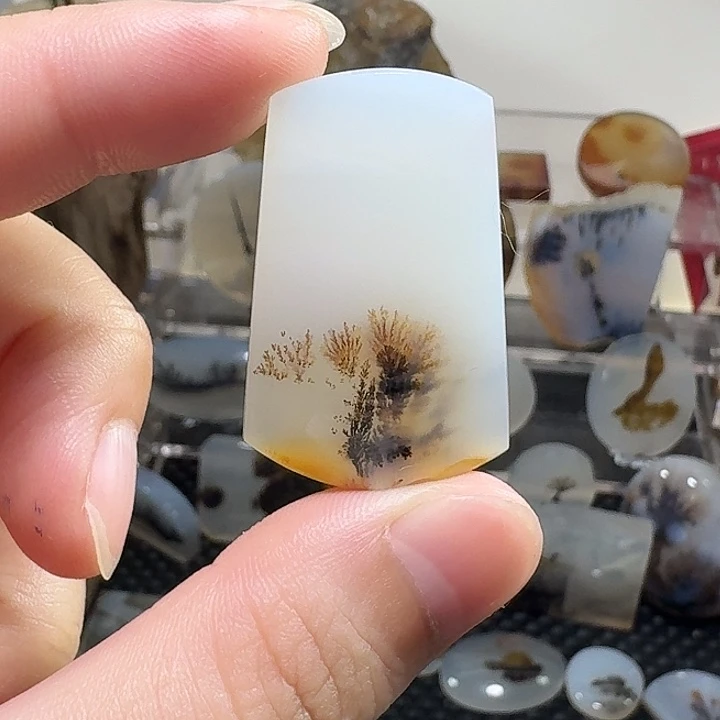 玛瑙/玉髓未镶嵌珠宝奇石