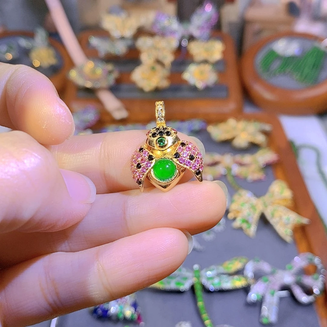 颈饰银S925镶嵌翡翠