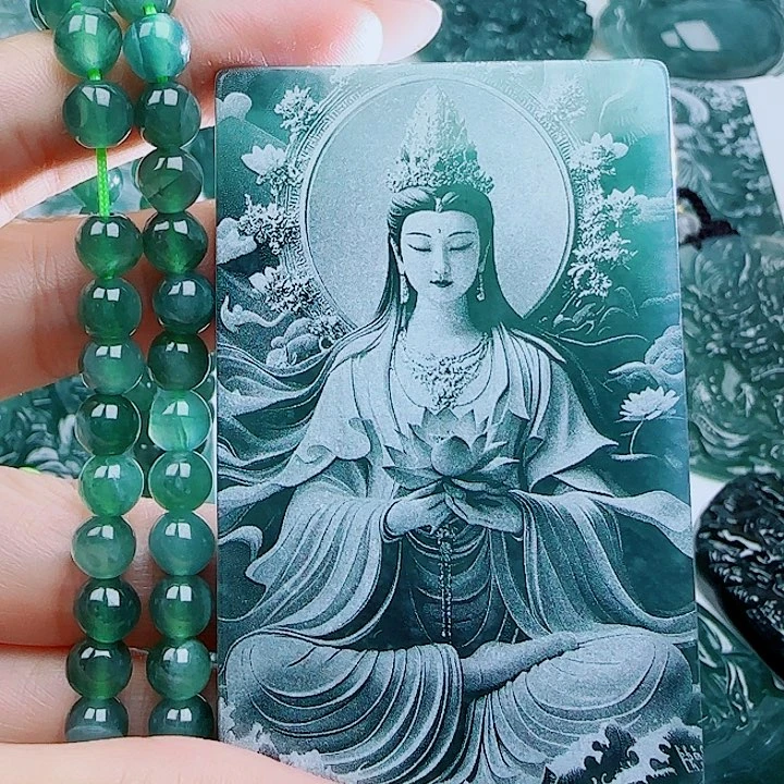 翡翠未镶嵌颈饰多样性发货天然的A货翡翠