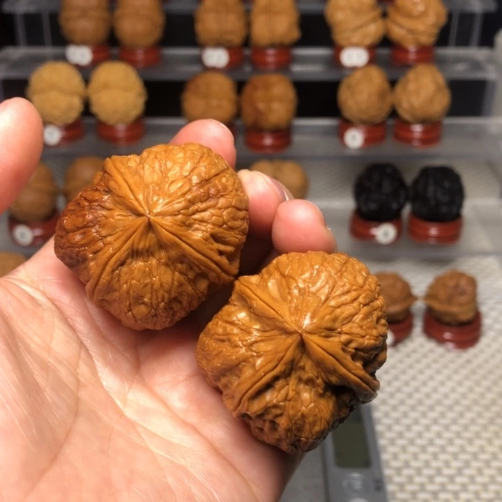 文玩核桃把件30南诏铁印