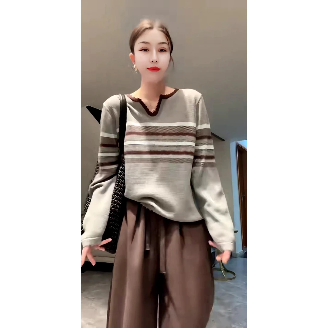 欧货时尚洋气撞色条纹V领长袖针织衫秋季宽松慵懒风上衣