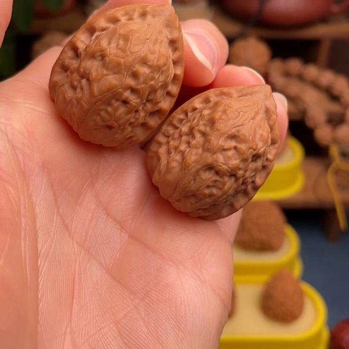 文玩核桃把件平谷舍利子35