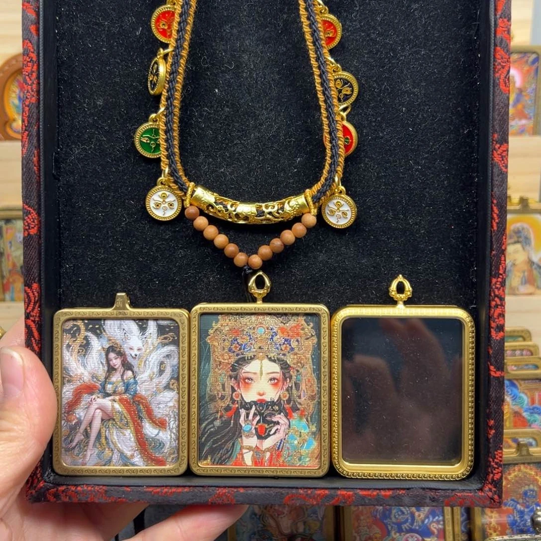吊坠R****R扎基拉姆小狐双面铜壳唐卡