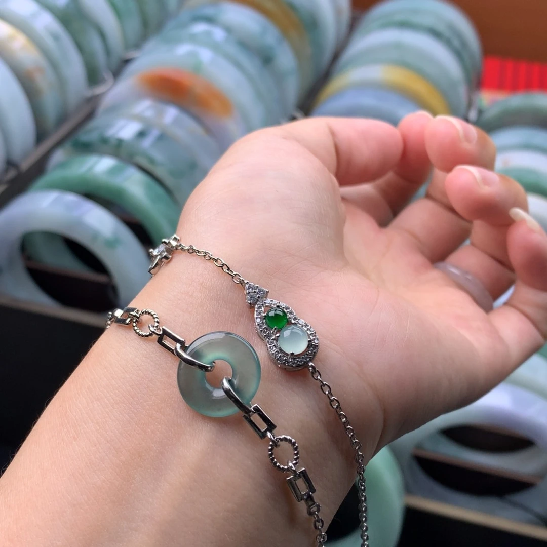 未镶嵌手链翡翠多样性