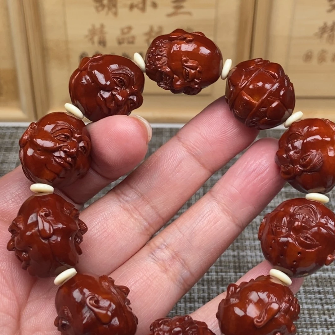 P***r吊坠橄榄核十八罗汉