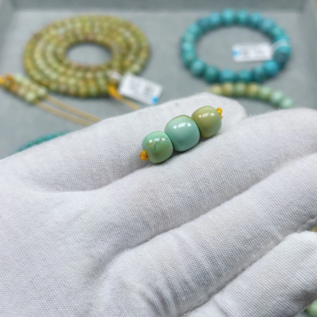 绿松石未镶嵌挂件