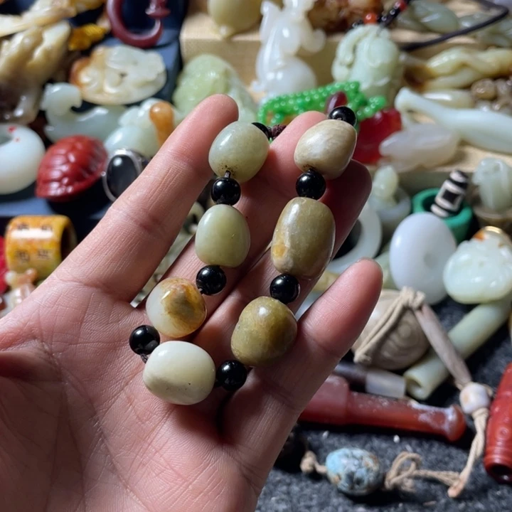 和田玉未镶嵌吊坠(不含链)