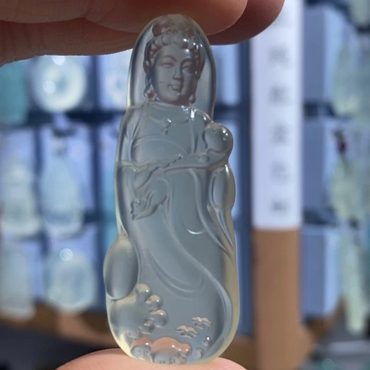 岫玉未镶嵌颈饰吊坠