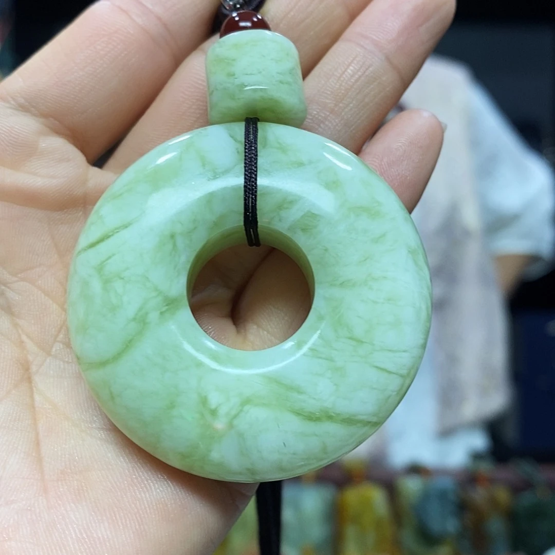 未镶嵌岫玉挂件吊坠