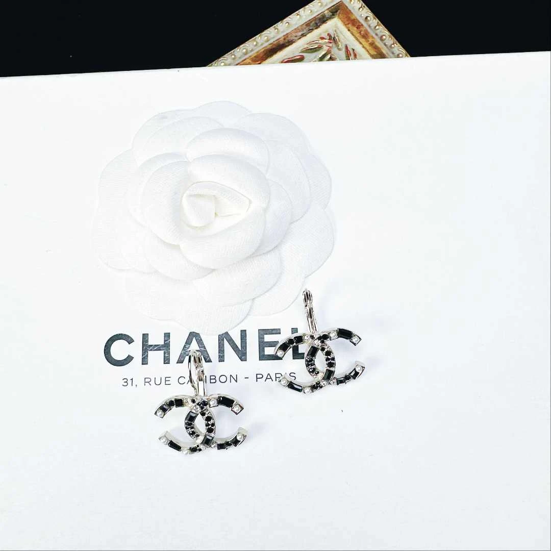 95新 Chanel/香奈儿 柚礼中古/香奈儿黑白双C耳钩lz508447