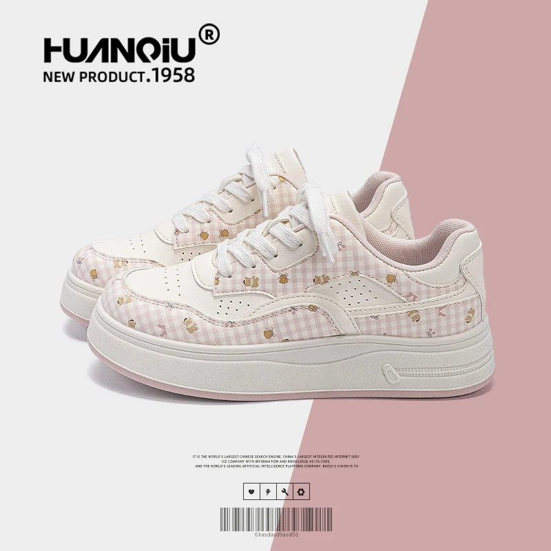 环球粉色小熊板鞋女款2026春季新款学生休闲女鞋爆款百搭小白鞋女