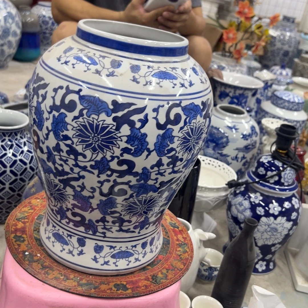 微瑕青花瓷器值得厚爱