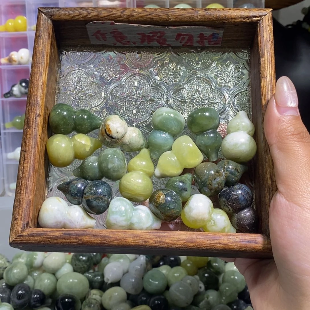 合金蛇纹石玉颈饰230
