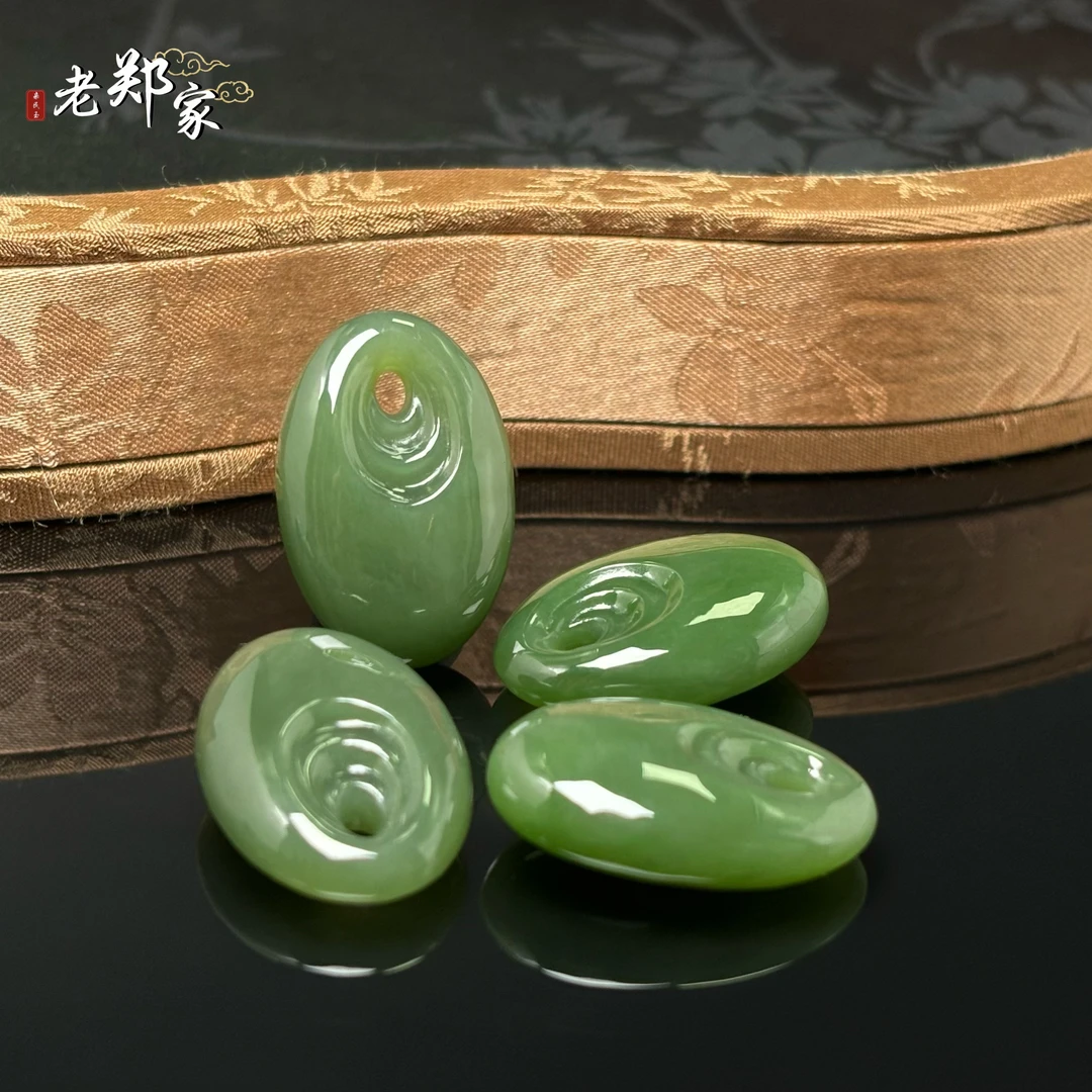 【老郑家】和田玉挂件 2143 多样性发1件 约29*20*9mm