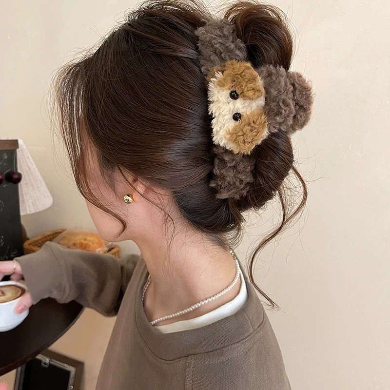 卷毛可爱小狗抓夹~秋冬毛绒发夹女后脑勺2025新款高端大号鲨鱼夹