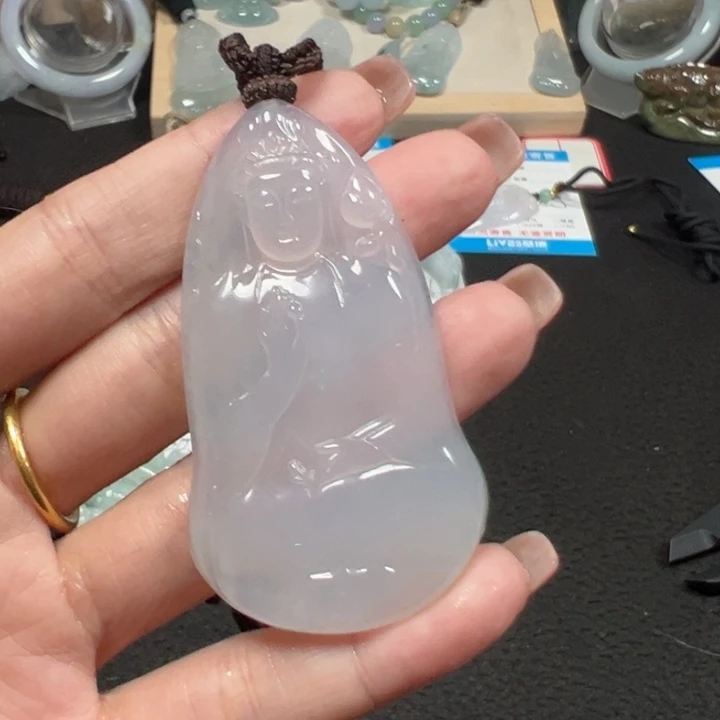 鲜***陈翡翠未镶嵌颈饰天然A货缅甸翡翠