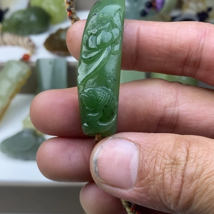 和田玉（碧玉）未镶嵌颈饰