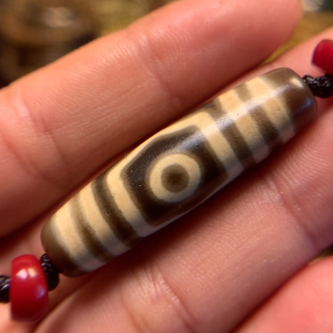 泥塑娘啦擦擦骰子