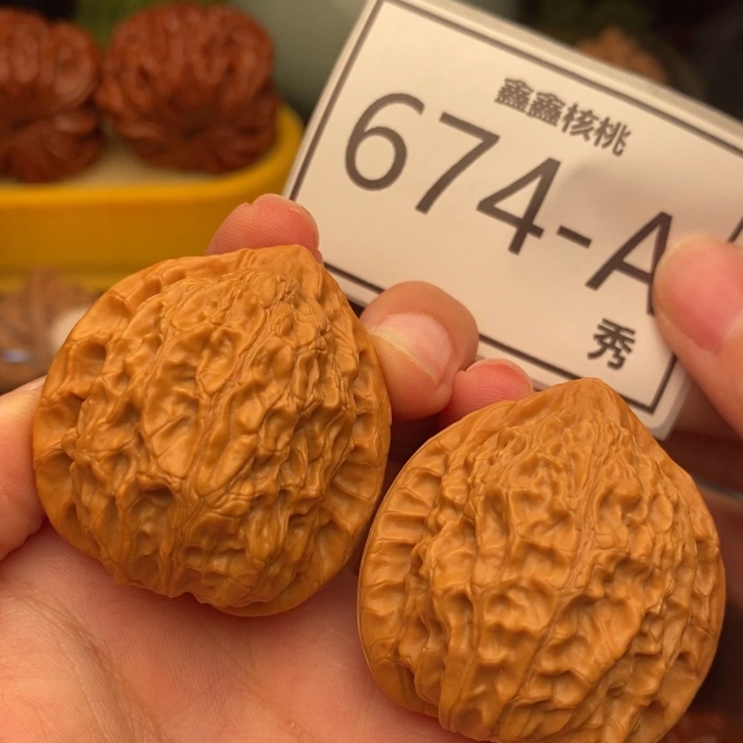 把件文玩核桃金牛37……