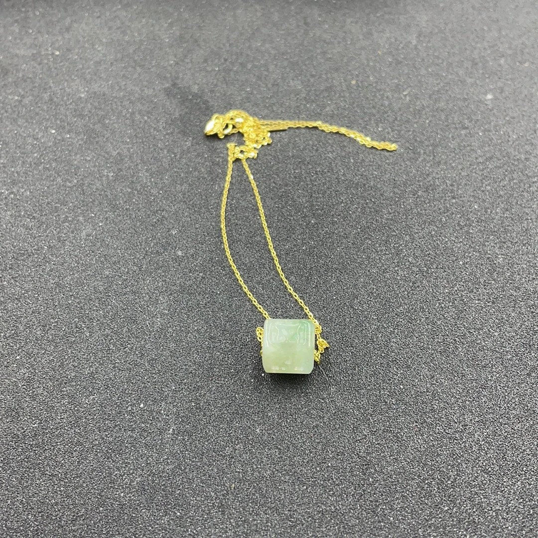 BY0226FHLZ标074 翡翠挂件