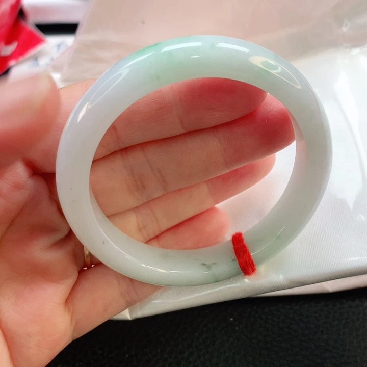 翡翠手镯未镶嵌54.6正