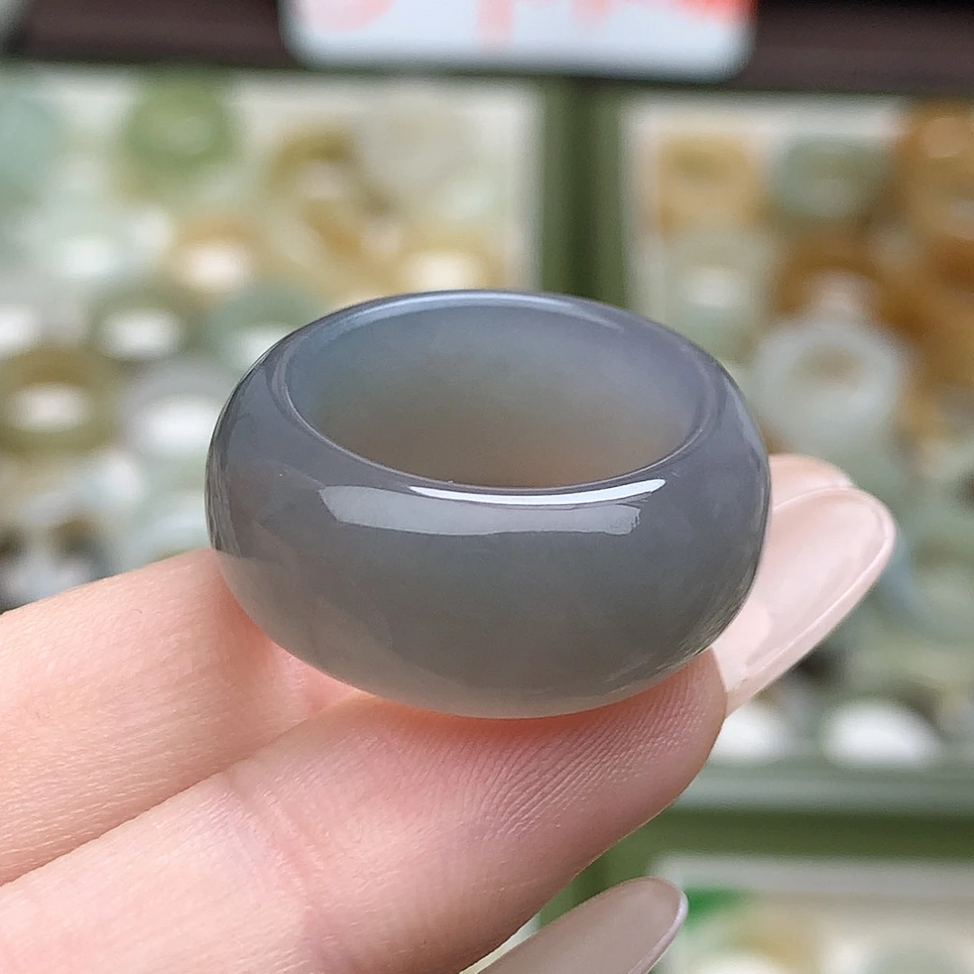 未镶嵌戒指和田玉16