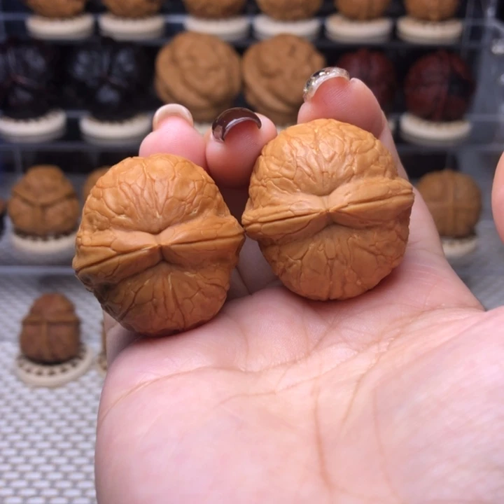 文玩核桃把件6号霸王筋33尺