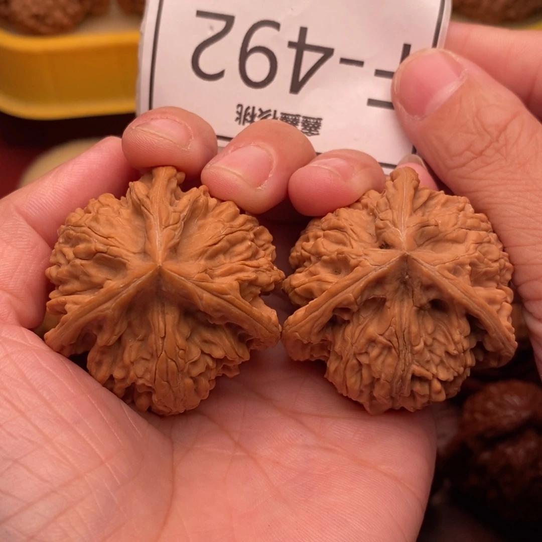 微***着把件文玩核桃玉龙奔43