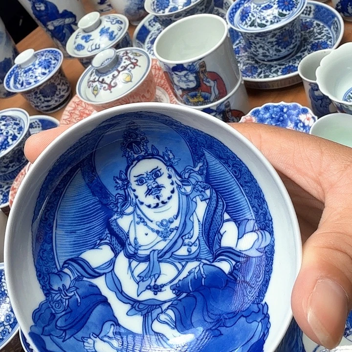 青花黄财神普洱杯
