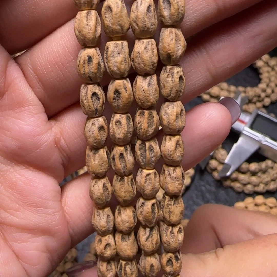 滑***社柏香籽/百香籽吊坠