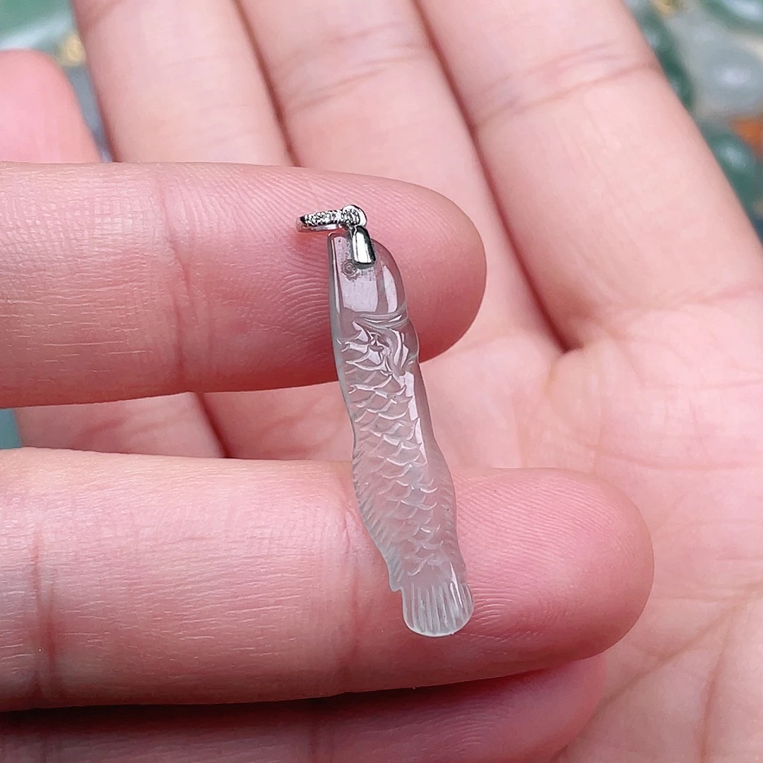 翡翠未镶嵌颈饰吊坠