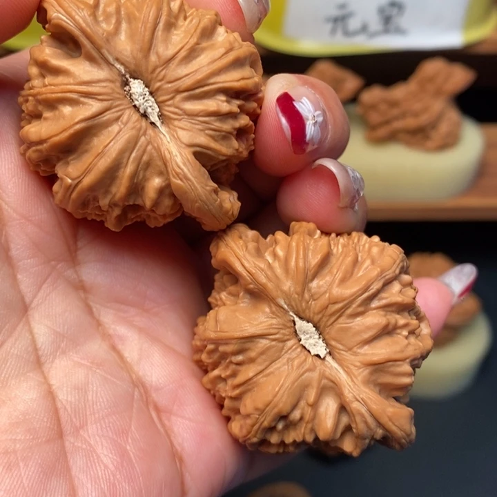 ༴***༊文玩核桃吊坠44全品白狮子
