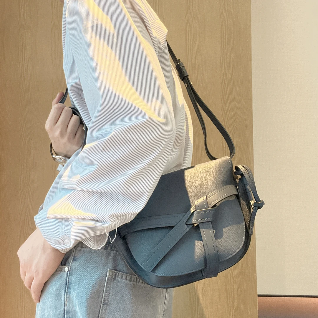95新 LOEWE/罗意威 【涛】99 04小号gate单肩斜挎包