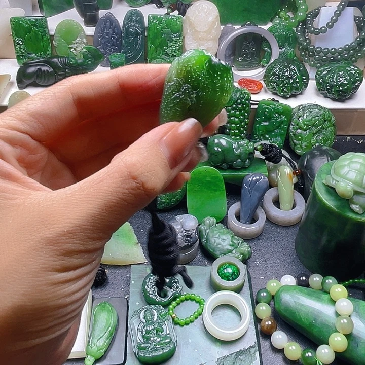 和田玉未镶嵌珠宝半成品