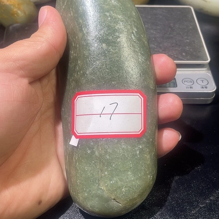 和田玉未镶嵌颈饰17