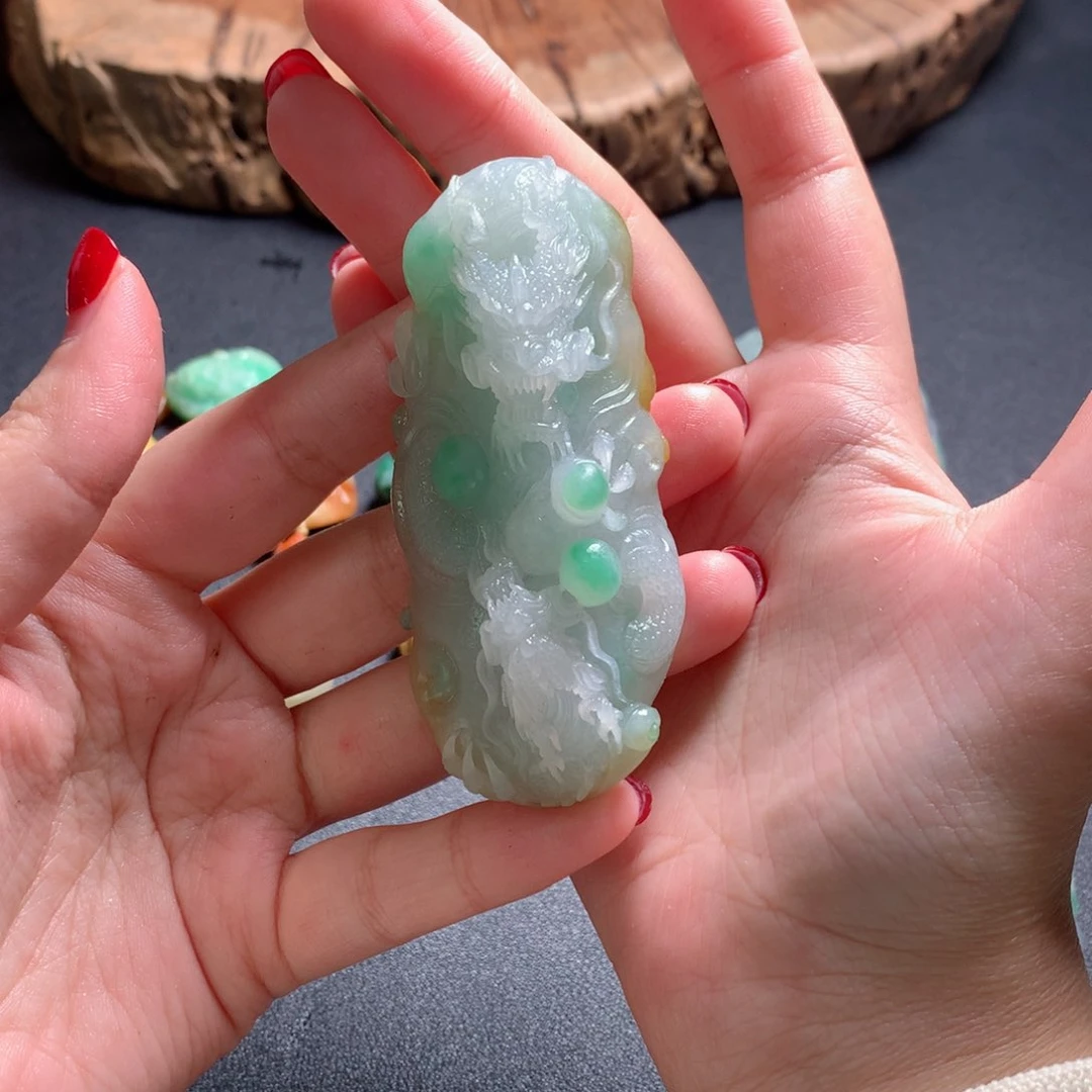 定制翡翠未镶嵌胖**的翡翠