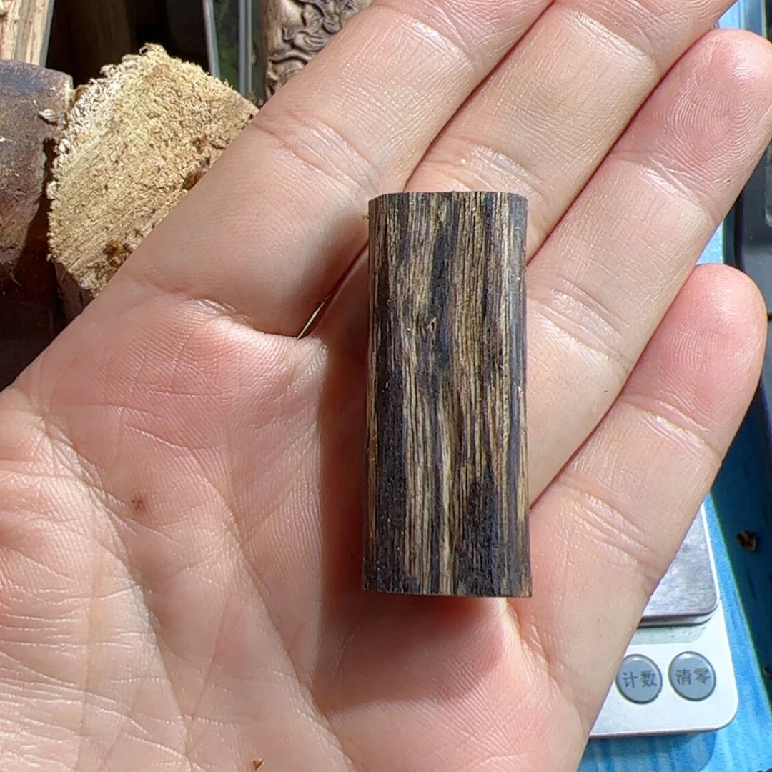 沉香吊坠白棋素牌4.3克