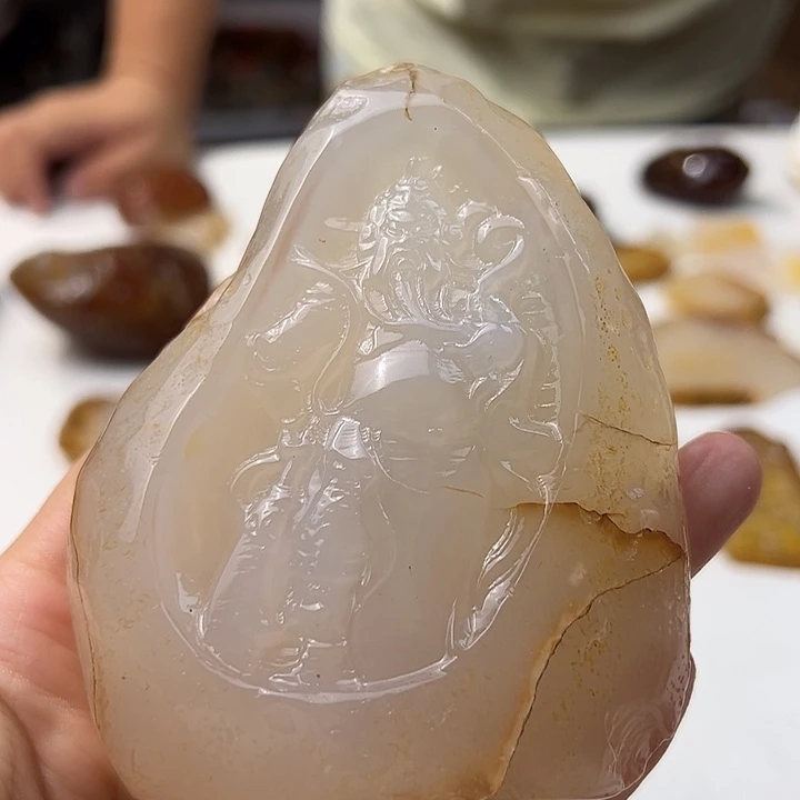 未镶嵌颈饰玛瑙/玉髓