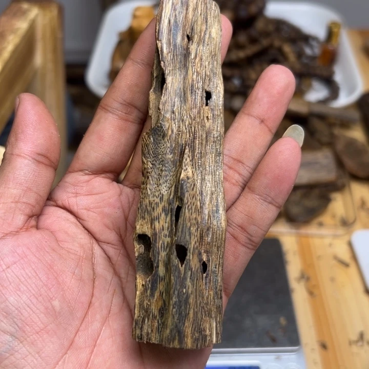 沉香沉香碎屑16.9克