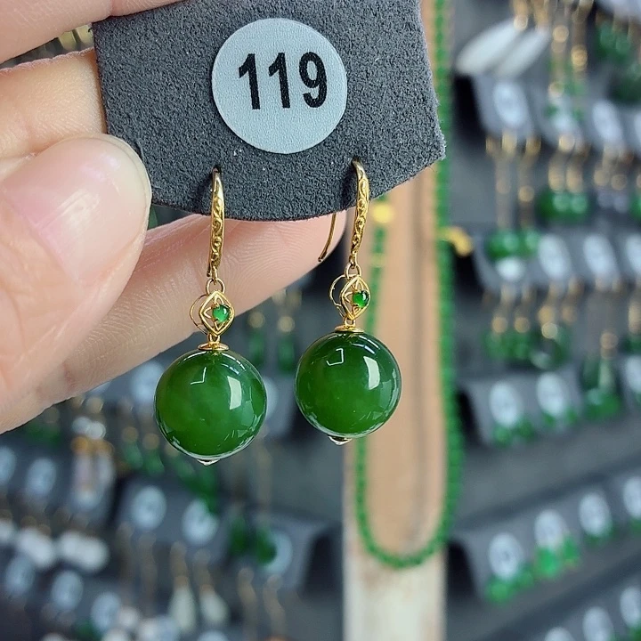 和田玉18K金镶嵌耳饰