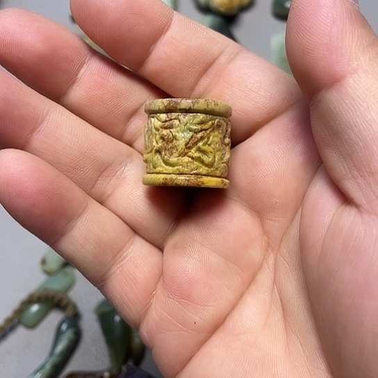 小***ㅤ岫岩河磨玉（透闪石质玉）未镶嵌挂件