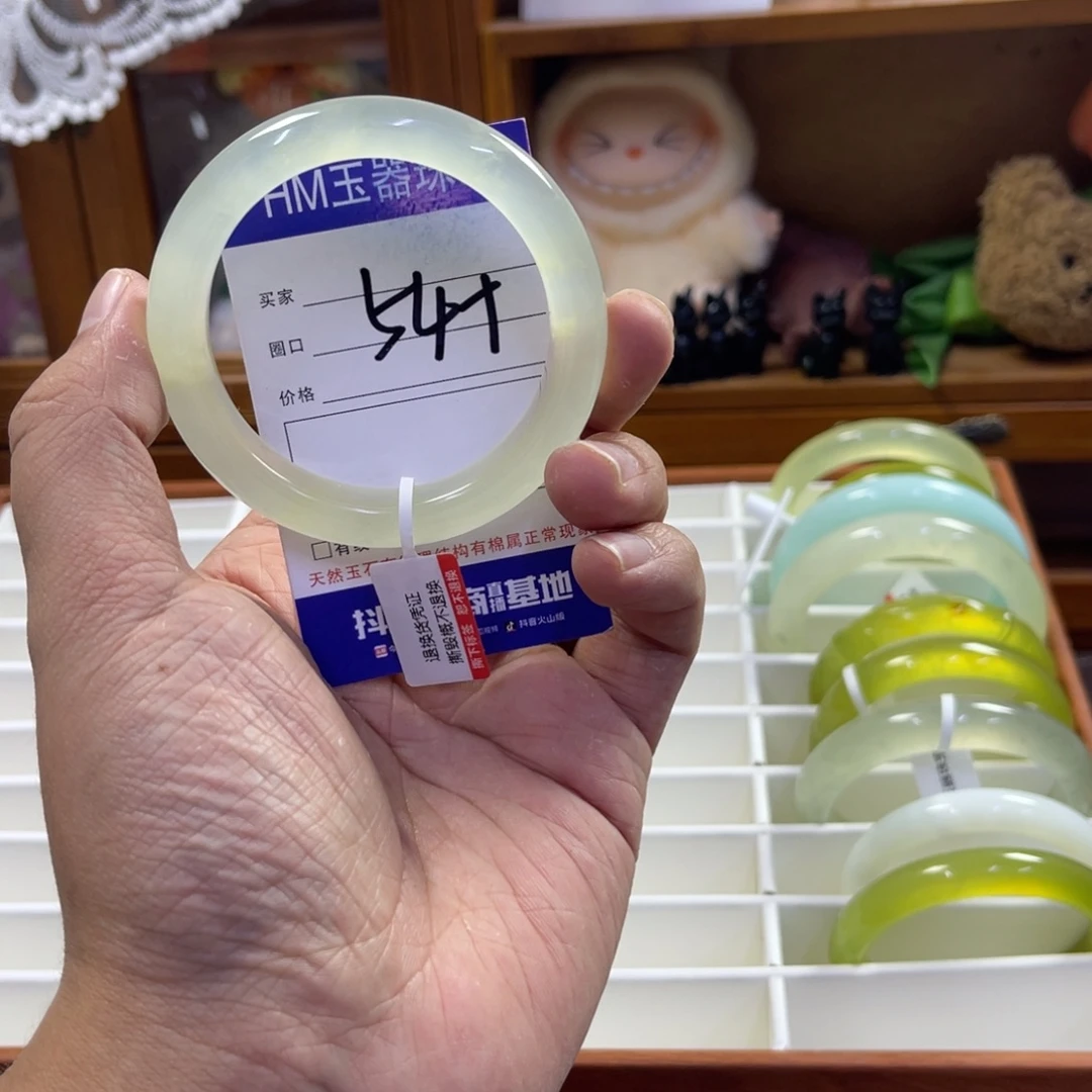 蛇纹石玉未镶嵌手镯474