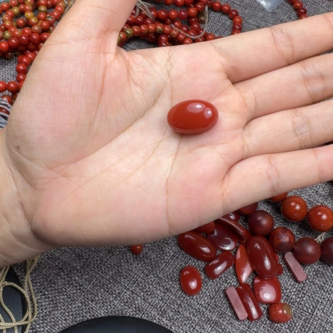 G***C南红玛瑙未镶嵌颈饰