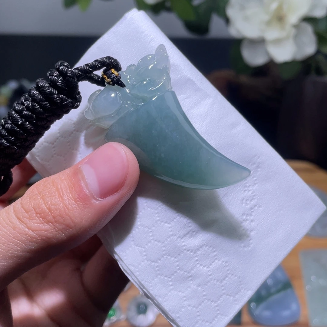 定制翡翠未镶嵌吊坠