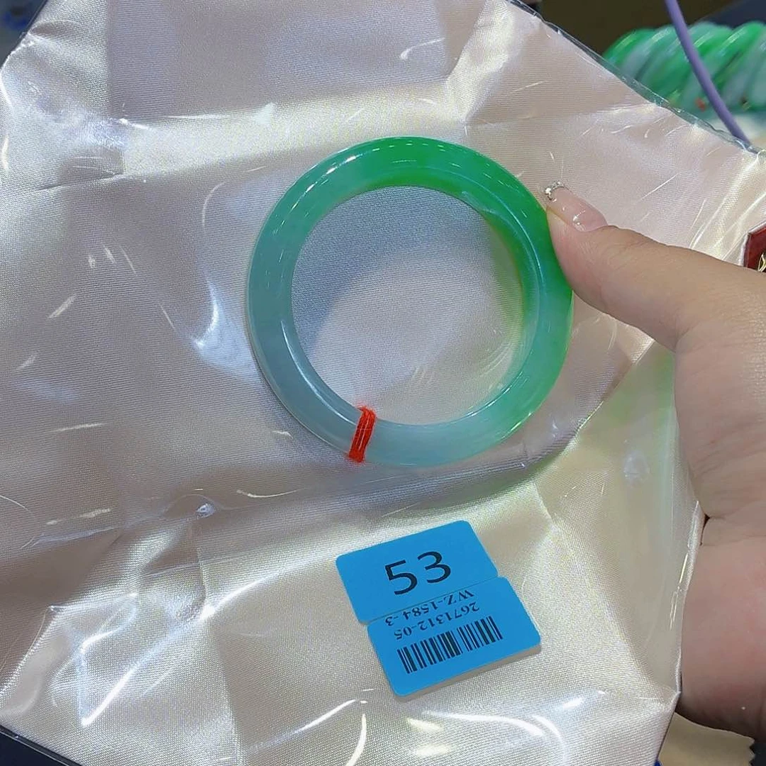 未镶嵌手镯翡翠小*翡翠手镯分单45000