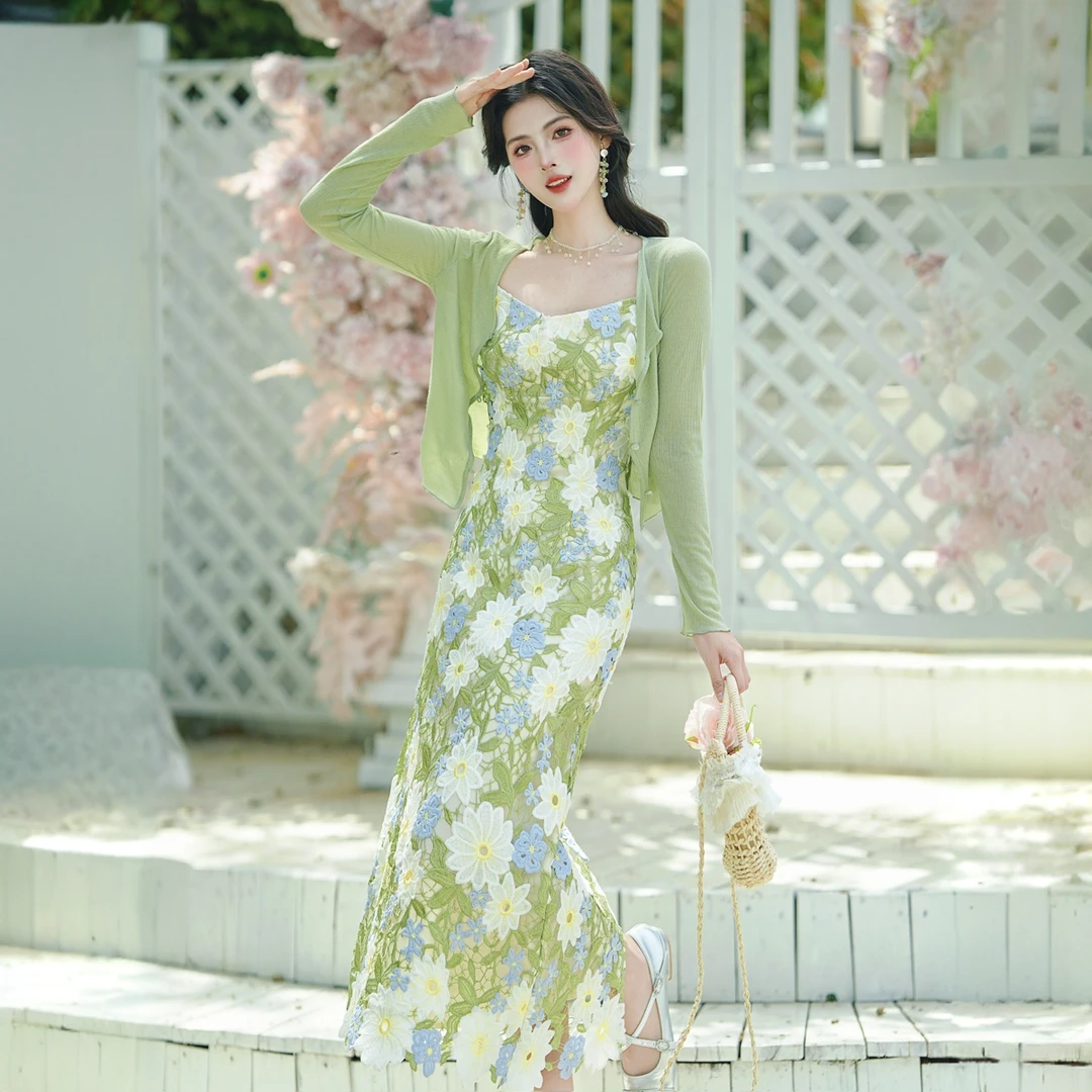 春夏重工雏菊镂空水溶蕾丝绣花连衣裙吊带气质长裙&空调开衫